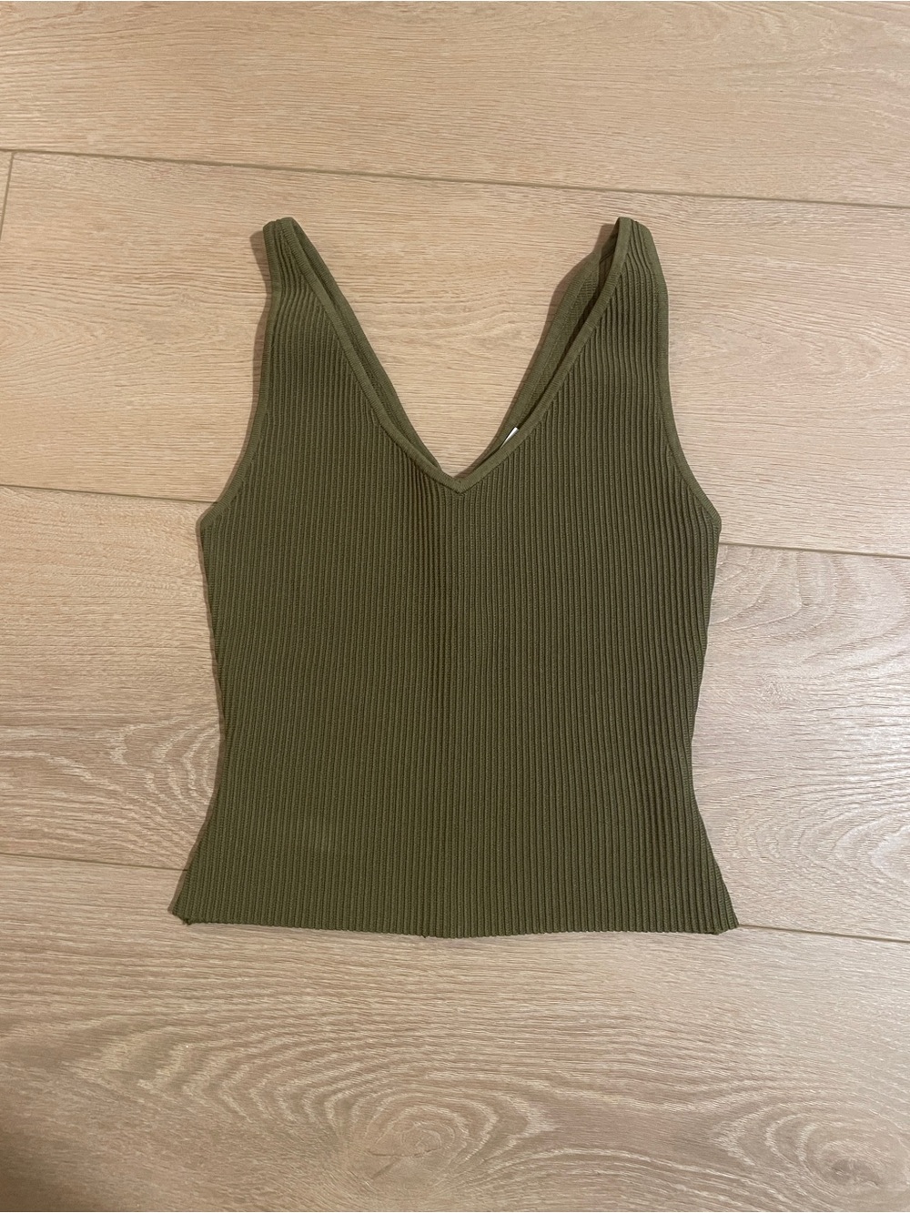 Babaton Ribbed Sculpt Tank